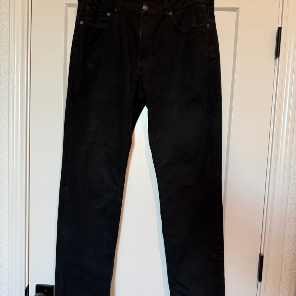 Men's Black Levi Jeans 33/34